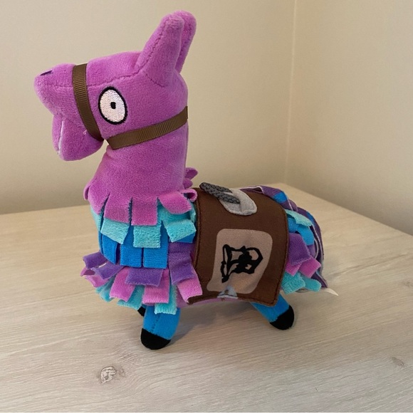 Fortnite Llama Loot Plush 7” Purple Blue Epic Games 2018 FNT0037 VG Condition - Picture 1 of 6